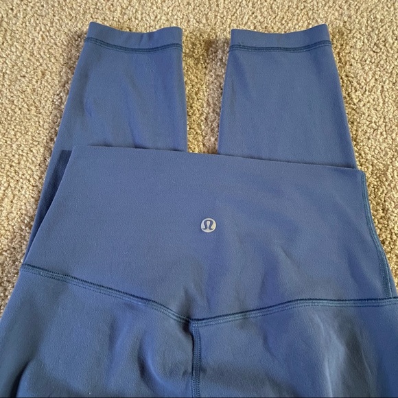 SOLD Lululemon Align Brilliant Blue Size 4 25” - Picture 4 of 9